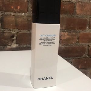 CHANEL Cleansing Milk